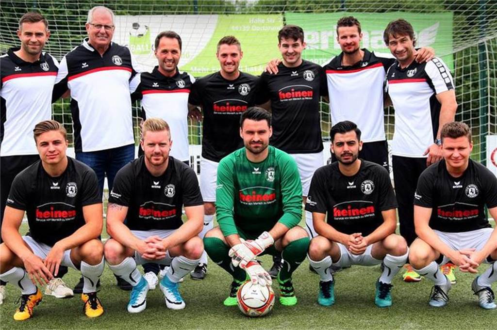 Mengede-Rückkehrer: „Der Verein ist mir nie aus dem Kopf gegangen“ Zur Saison 2017/2018 wechselte René Kuck (M., untere Reihe) zu Westfalia Wickede - das Team, das Thomas Gerner (r., obere Reihe) trainierte.