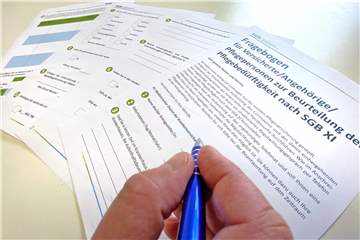 Zur Vorbereitung auf das Telefonat mit dem MDK wird ein mehrseitiger Fragebogen zugestellt.