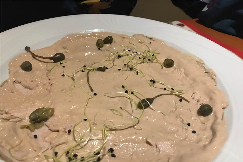 Das Il Gambero macht das mittelmäßige Essen mit super Service wett Zur Vorspeise gab es Vitello Tonnato.