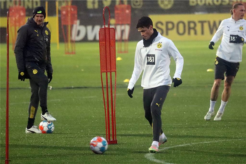 BVB startet Bayern-Vorbereitung: Große Überraschung - aber auch personelle Fragezeichen Zurück im Mannschaftstraining: BVB-Mittelfeldspieler Giovanni Reyna.