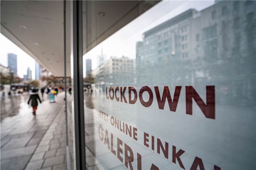 Schulen geschlossen, Maßnahmen verschärft: Die neuen Regeln für NRW im Überblick Zusätzlich zu der Verlängerung des bestehenden Lockdowns wurden die Maßnahmen zur Bekämpfung des Coronavirus verschärft.