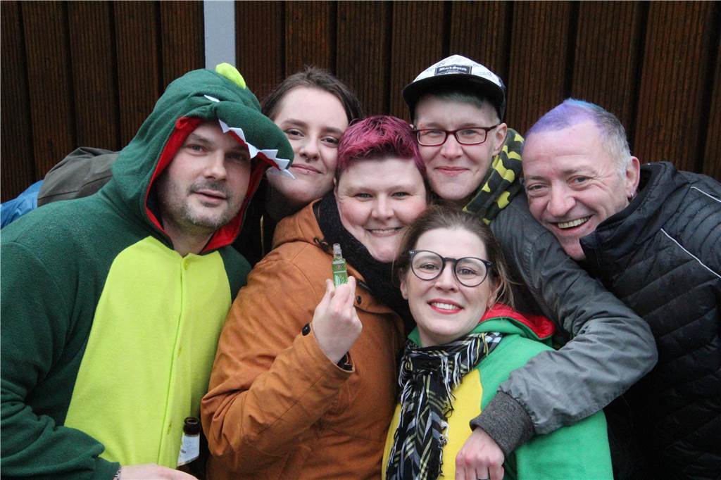 Zusammen mit guten Freunden macht das Feiern am meisten Spaß.