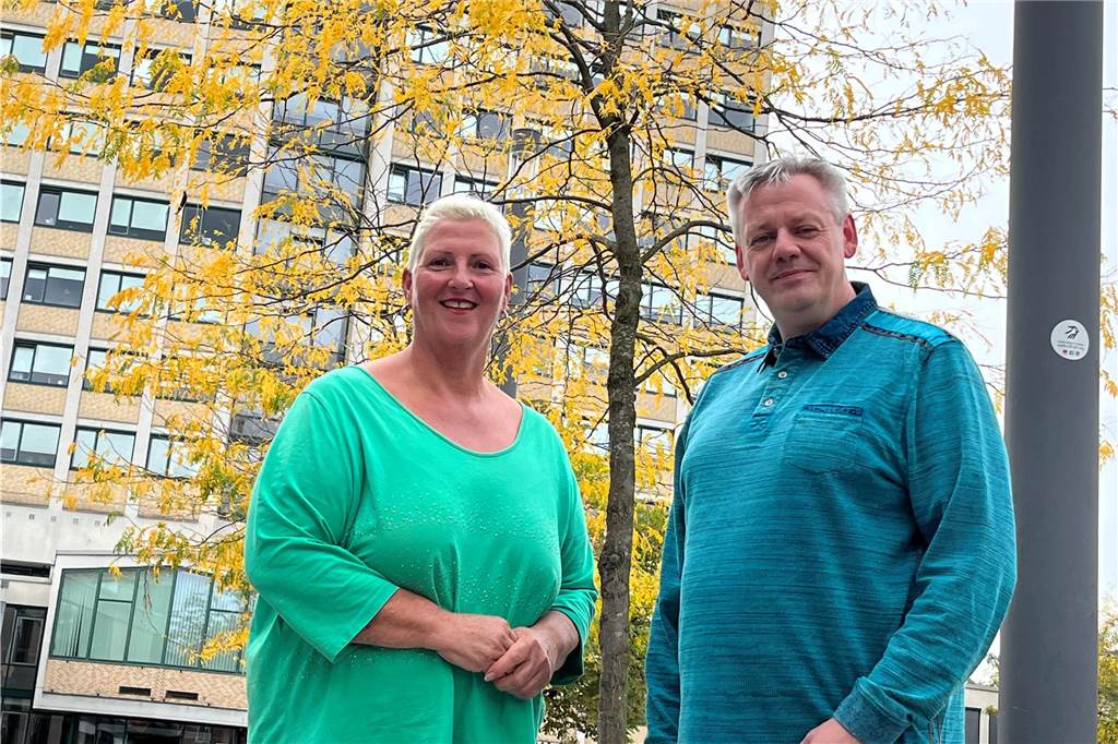 Gabriele May - die gute Seele von Lünen: „Wenn ich gesund wäre, gäbe es kein Halten mehr“ Zusammen mit Sascha Gottwald (49) möchte Gabriele May eine Plattform für politische Diskussionen bieten.