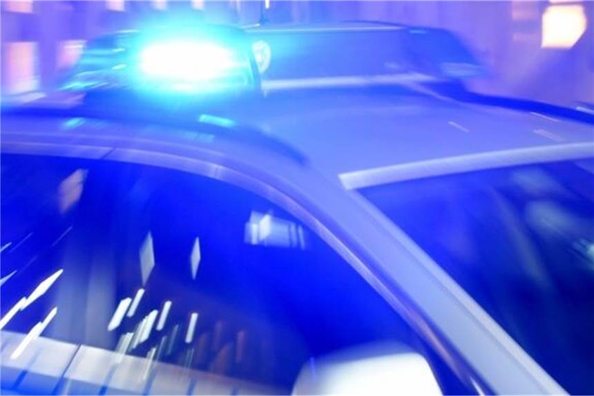 Nach Verkehrsunfall in Dortmund: Polizei sucht Zeugen Zwei Autos sind in Fahrtrichtung Marten zusammengestoßen.