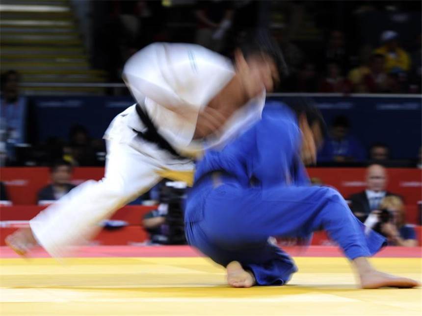 Abensberg feiert 20. Meistertitel in Judo-Bundesliga Zwei Judoka in Aktion. Foto: Marius Becker