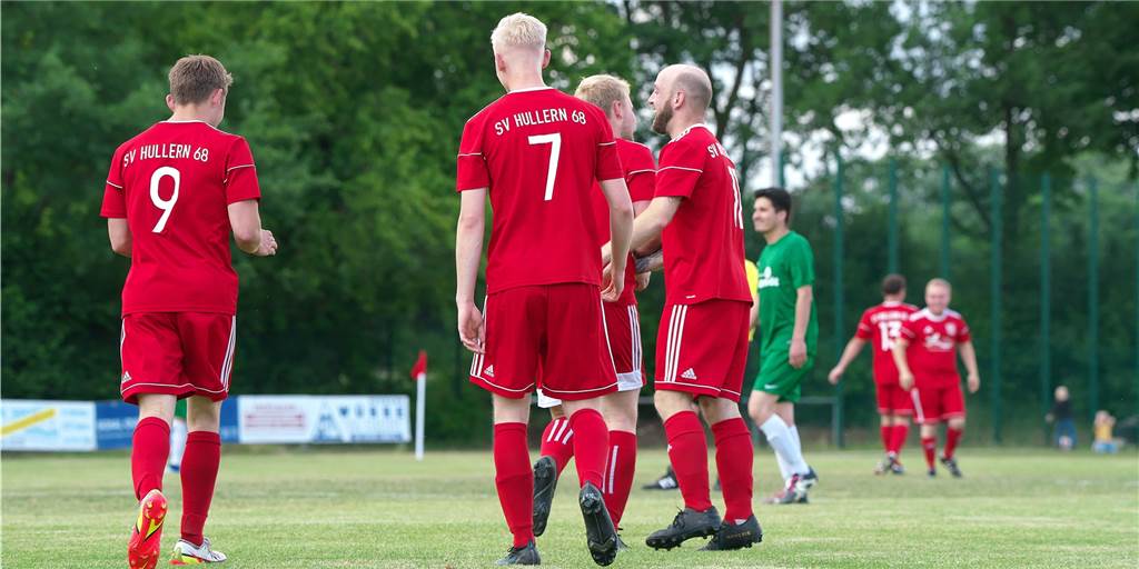Hullerns Saison endet mit einem 2:2 - beide Tore erzielen Spieler, die wechseln Zwei Mal durfte der SV Hullern am letzten Spieltag jubeln - er kassierte aber auch zwei Treffer.