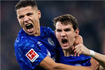 Zwei Schalke-Spieler, die Leipzigs-Trainer Julian Nagelsmann fürchtet: Amine Harit (l.) und Benito Raman.