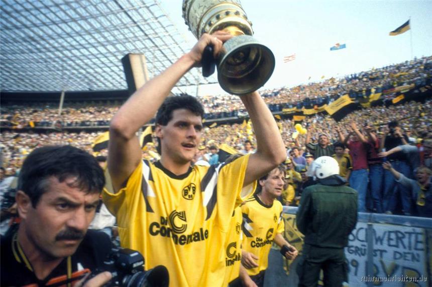 Der Held von Berlin feiert runden Geburtstag Zwei Tore zur Unsterblichkeit: Norbert Dickel.