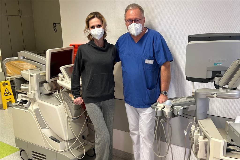 Sixtus-Hospital Haltern spendet medizinisches Gerät für die Ukraine Zwei Ultraschallgeräte stellt das St. Sixtus-Hospital für die Versorgung von Verletzten zur Verfügung.