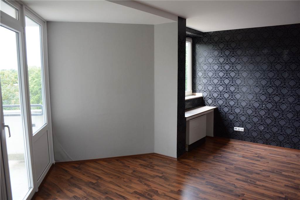 Testmieter sah sich um: So schön und so schrecklich wohnt es sich in Barkenberg Zwei Wohnungen, unterschiedlicher Sanierungsstand in den LEG-Häusern am Himmelsberg 27 und 29: Diese Wohnung am Himmelsberg 29 ist präsentabel.