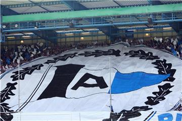 Zweitligist Arminia Bielefeld kämpft offenbar mit Lizenzproblemen. Foto: Oliver Krato