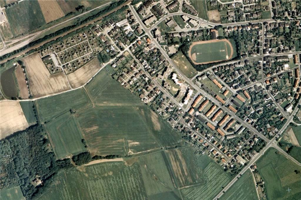 Zwischen 1983 und 1990 ist dieses Foto entstanden. Unschwer zu erkennen, dass weitere Häuser hinzugekommen sind. 