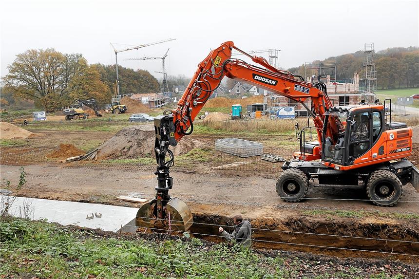 Lärmschutzwand wird doppelt so teuer wie geplant Zwischen „Grünem Winkel“ und Weseler Straße entsteht die Lärmschutzwand.