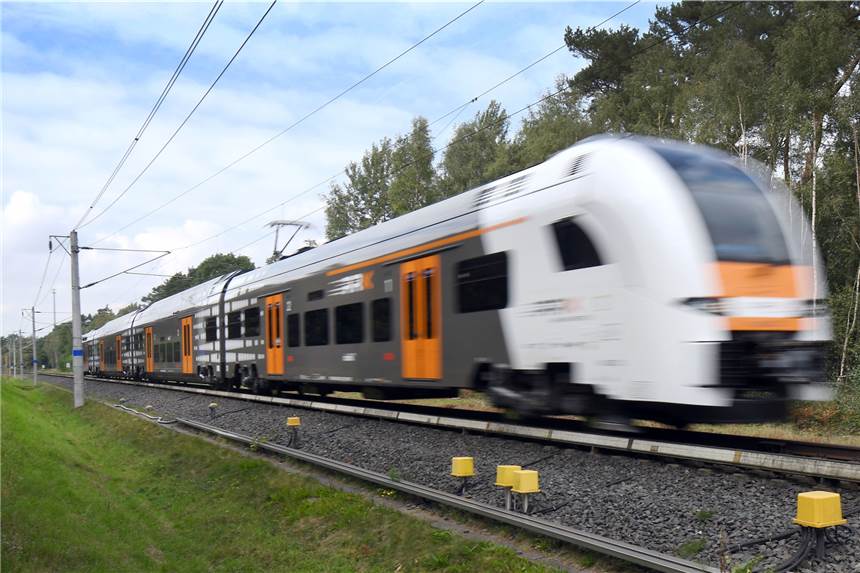 RRX fährt nur eingeschränkt: Streckensperrung zwischen Dortmund und Hamm Zwischen Hamm und Dortmund Hauptbahnhof wird auf den Linien des RRX Schienenersatzverkehr eingerichtet.