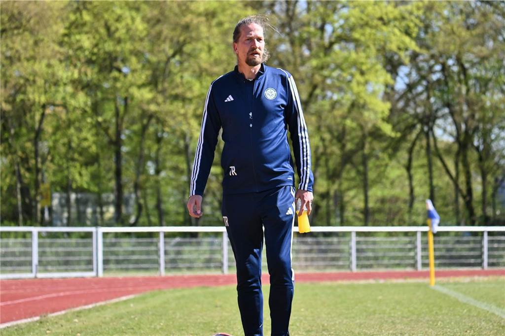 Zwischenzeitlich musste der ETuS Haltern gegen Schlusslicht SC Reken zwar auch mal ein wenig zittern, am Ende gewann er aber mit 3:0.