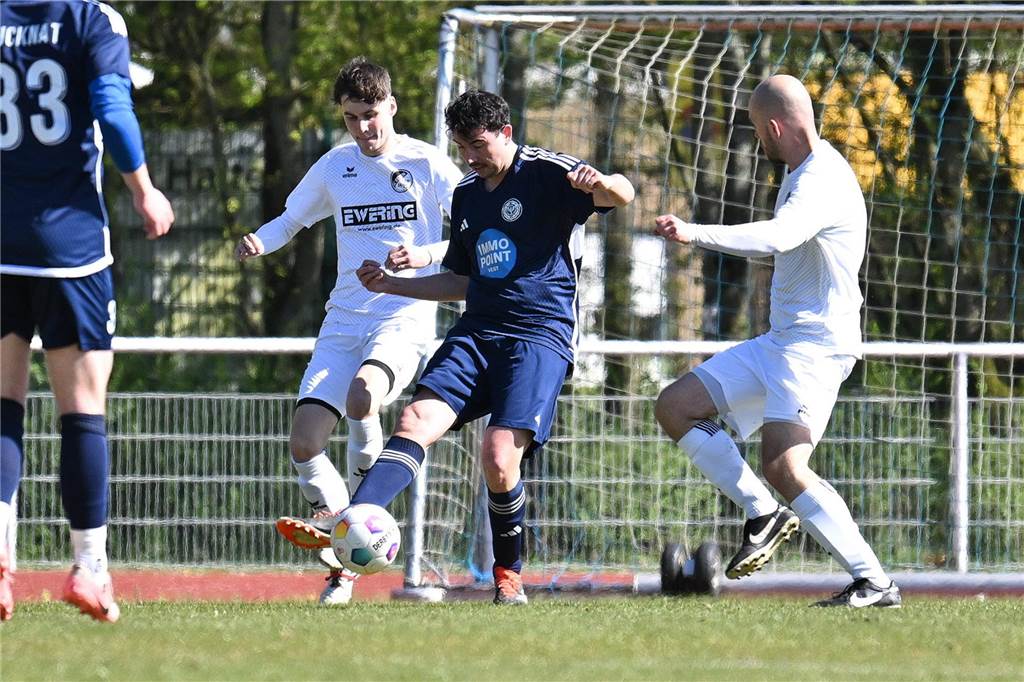 Zwischenzeitlich musste der ETuS Haltern gegen Schlusslicht SC Reken zwar auch mal ein wenig zittern, am Ende gewann er aber mit 3:0.